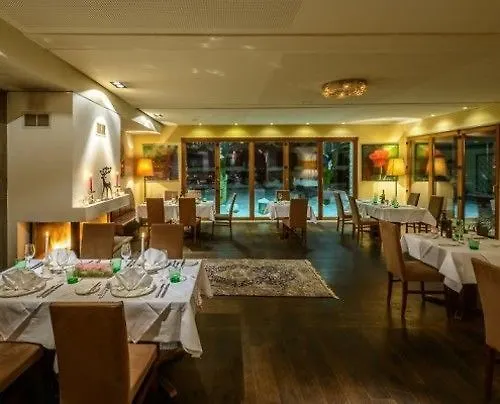 Hotel Restaurant Auerhahn Salzburg Guest house